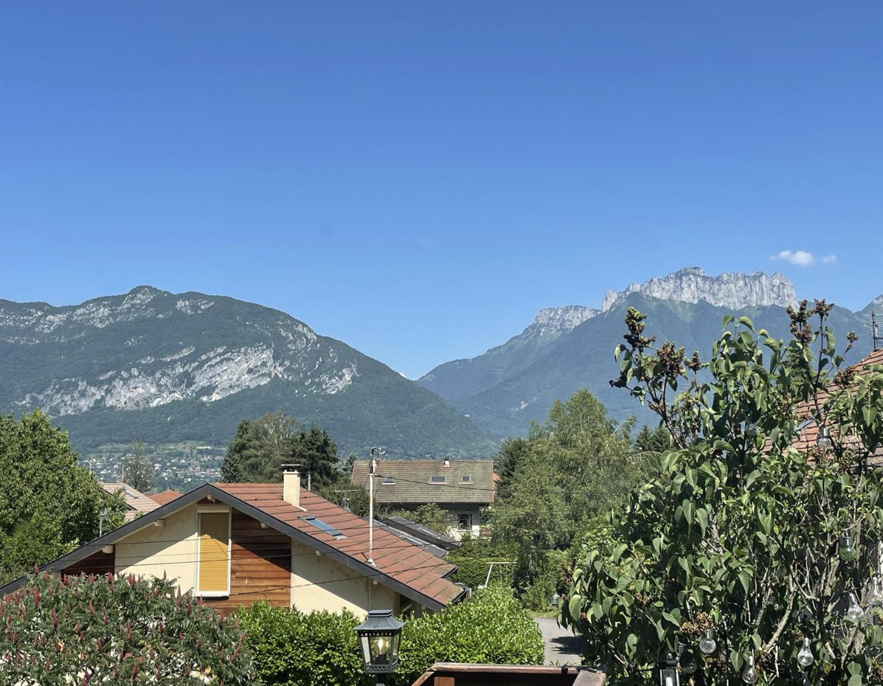 Cosy Chalet Annecy Lake For A Family Sévrier Eksteriør bilde